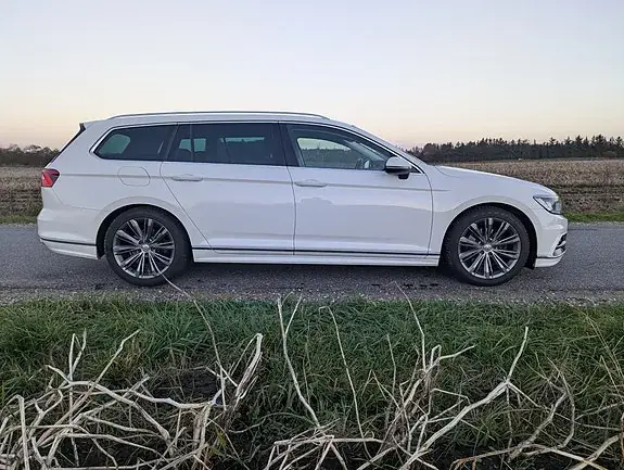 Volkswagen Passat 2017 photo 3