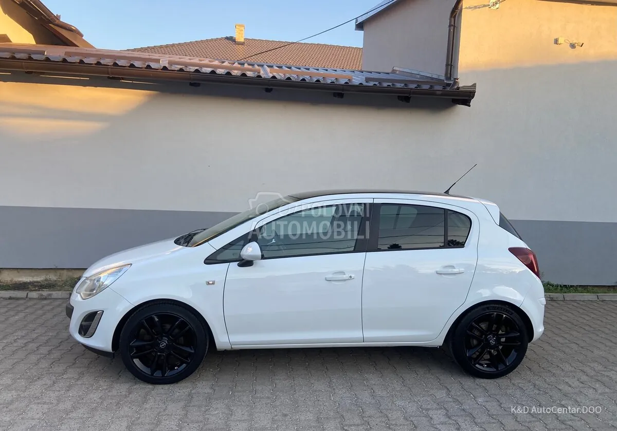 Opel Corsa D 2011 photo 3