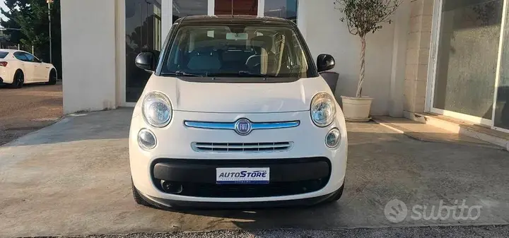 Fiat 500L 2012 photo 2