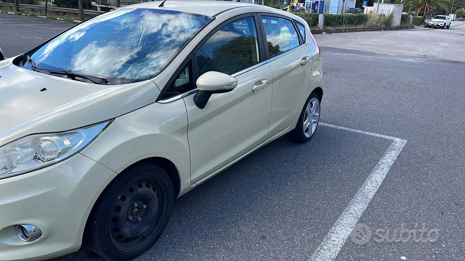 Ford Fiesta 2009 photo 4