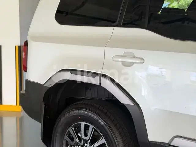 Toyota Land Cruiser Prado 2026 photo 3