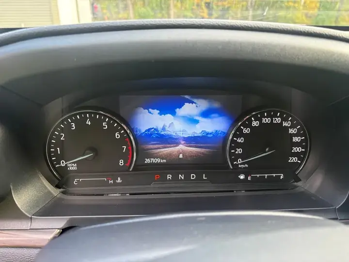 Ford Explorer 2021 photo 4