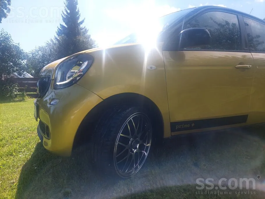 Smart Forfour 2015 photo 3
