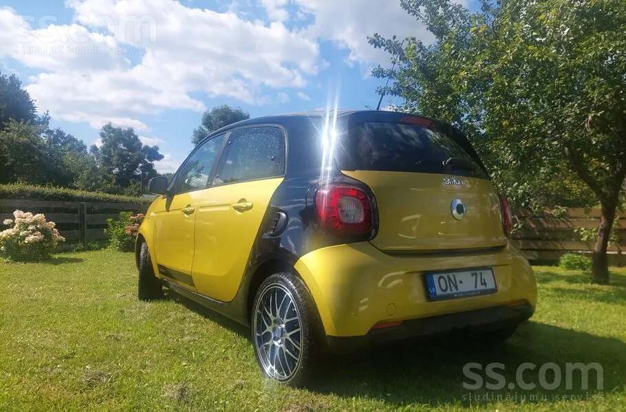 Smart Forfour 2015 photo 4