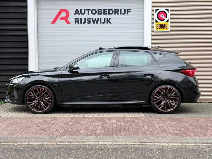 Cupra Leon 2023 photo 2
