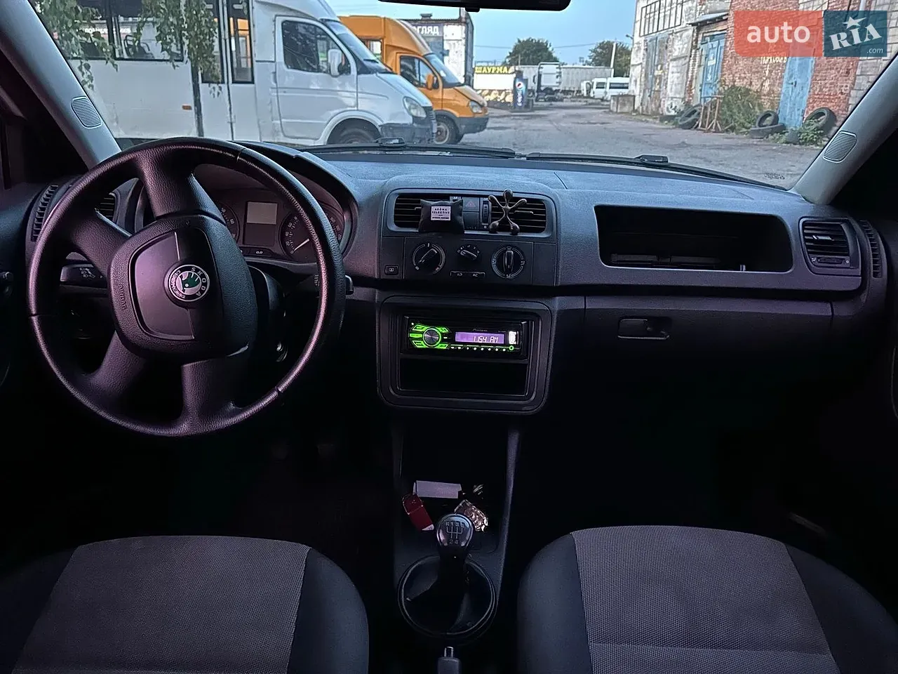 Skoda Fabia 2013 photo 4