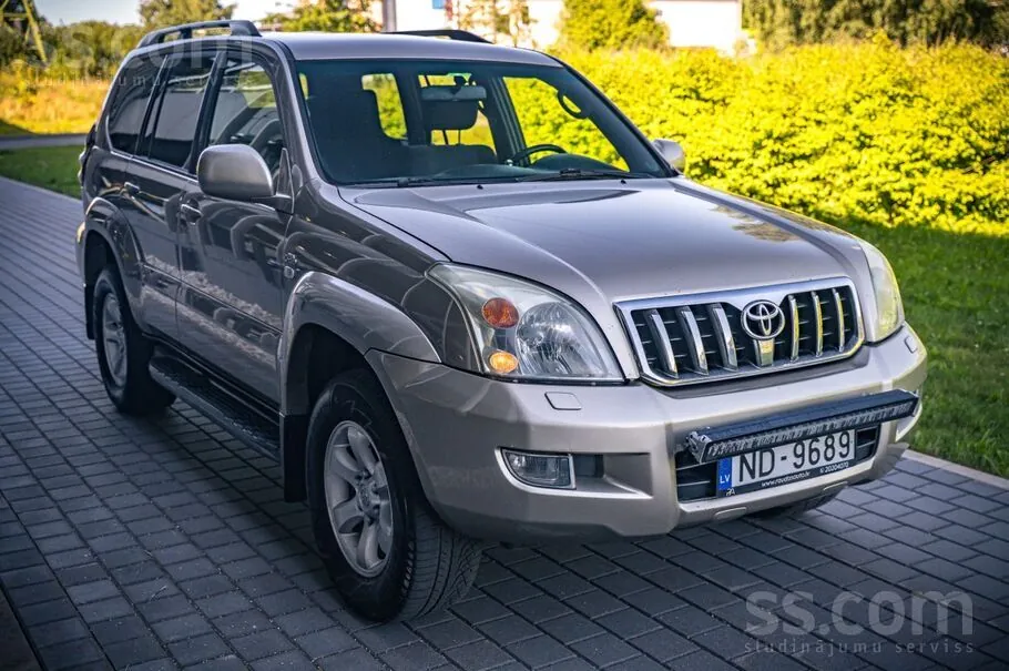 Toyota Land Cruiser 2005 photo 3
