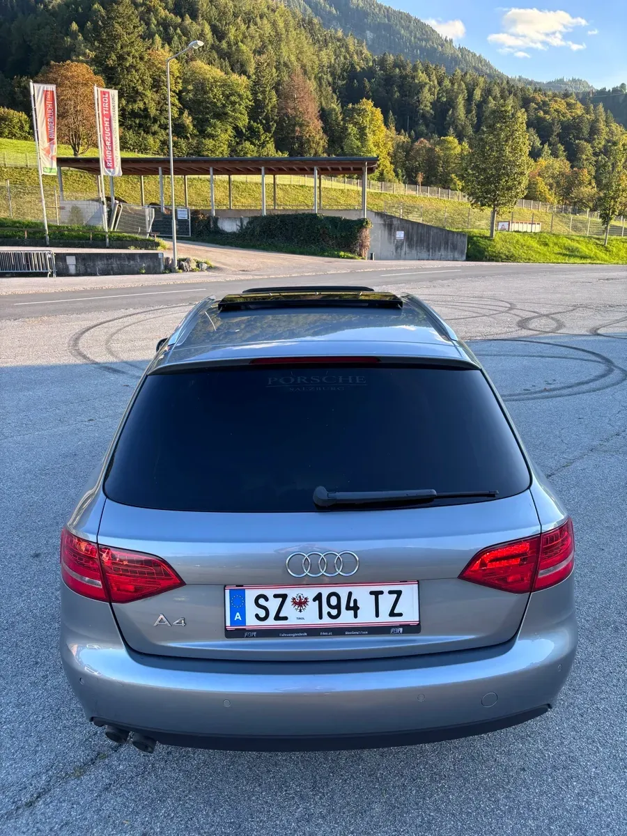Audi A4 2009 photo 3