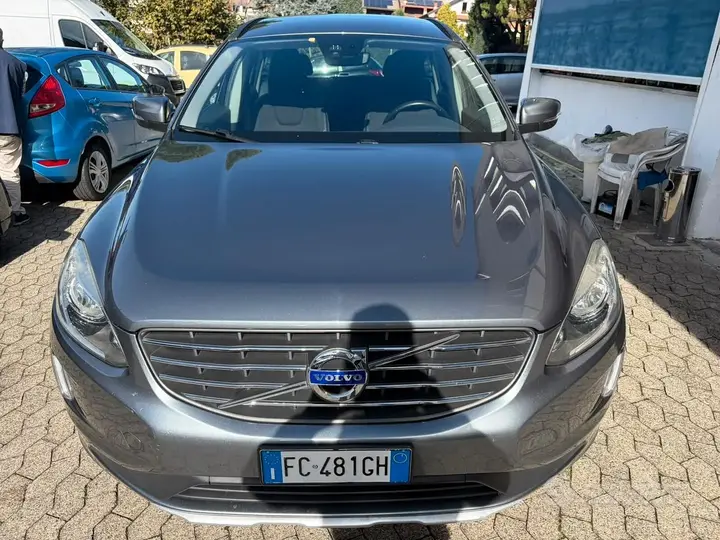 Volvo Xc60 2016 photo 2