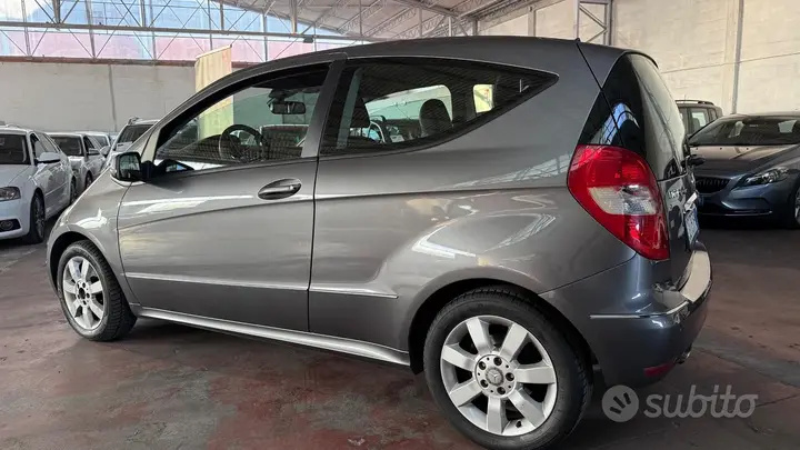 Mercedes-Benz A 160 2009 photo 3