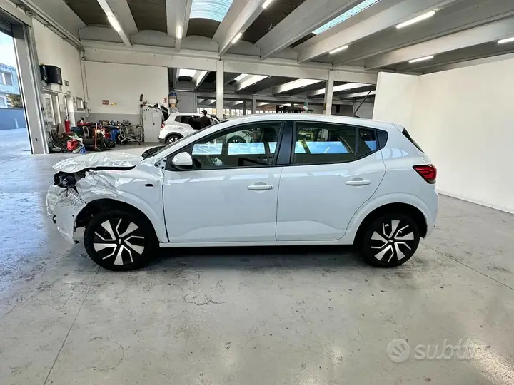 Dacia Sandero 2024 photo 4