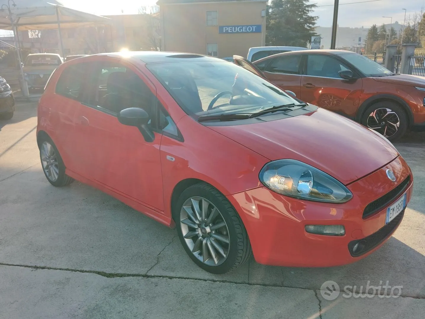Fiat Punto 2012 photo 2