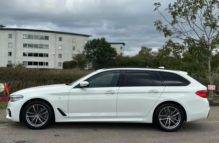 BMW 5 Series 2017 photo 4