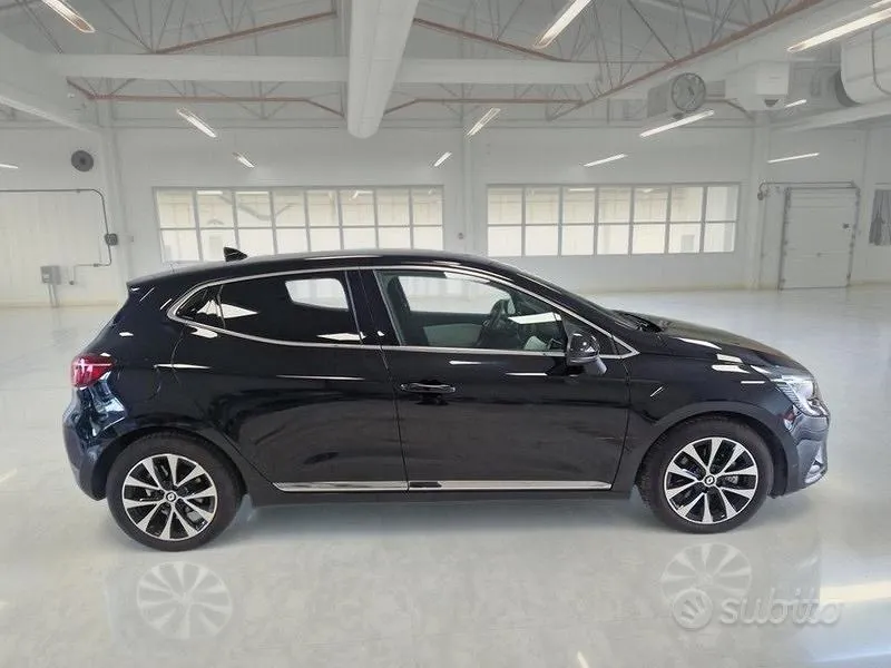 Renault Clio 2023 photo 3