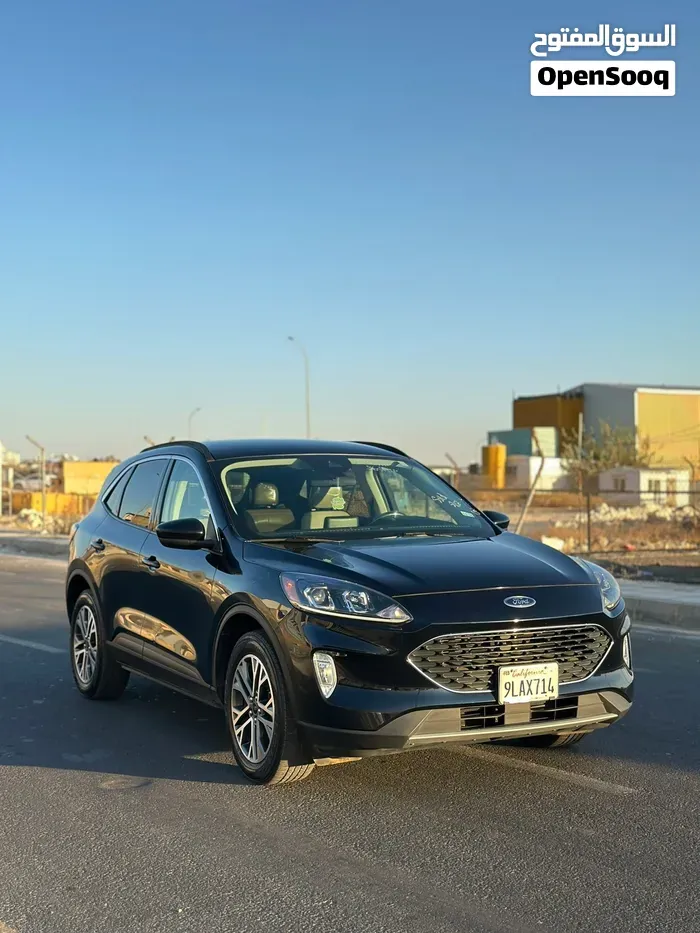 Ford Escape 2021 photo 2