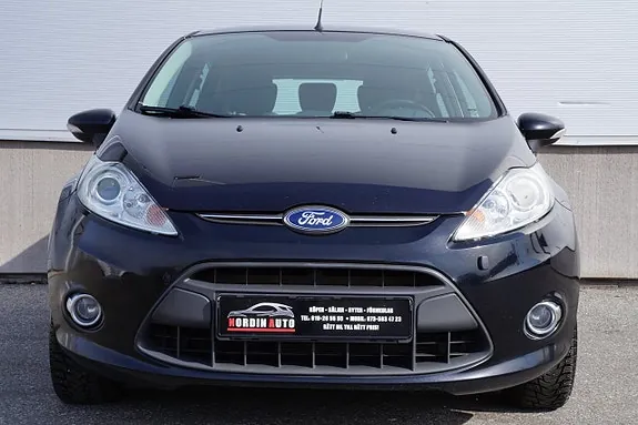 Ford Fiesta 2013 photo 2