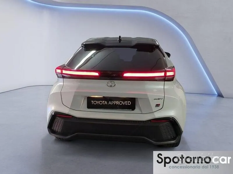 Toyota C-Hr 2025 photo 5