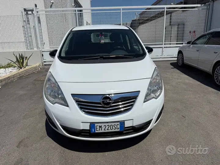 Opel Meriva 2012 photo 2