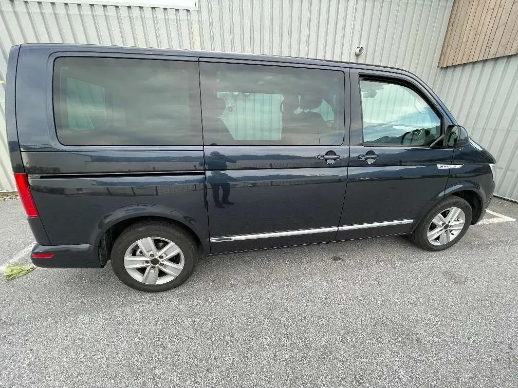 Volkswagen Multivan 2015 photo 2