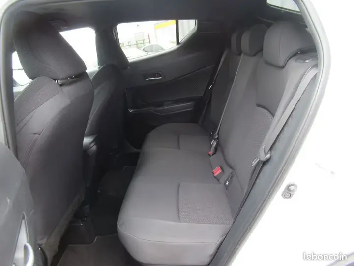 Toyota C-Hr 2018 photo 5