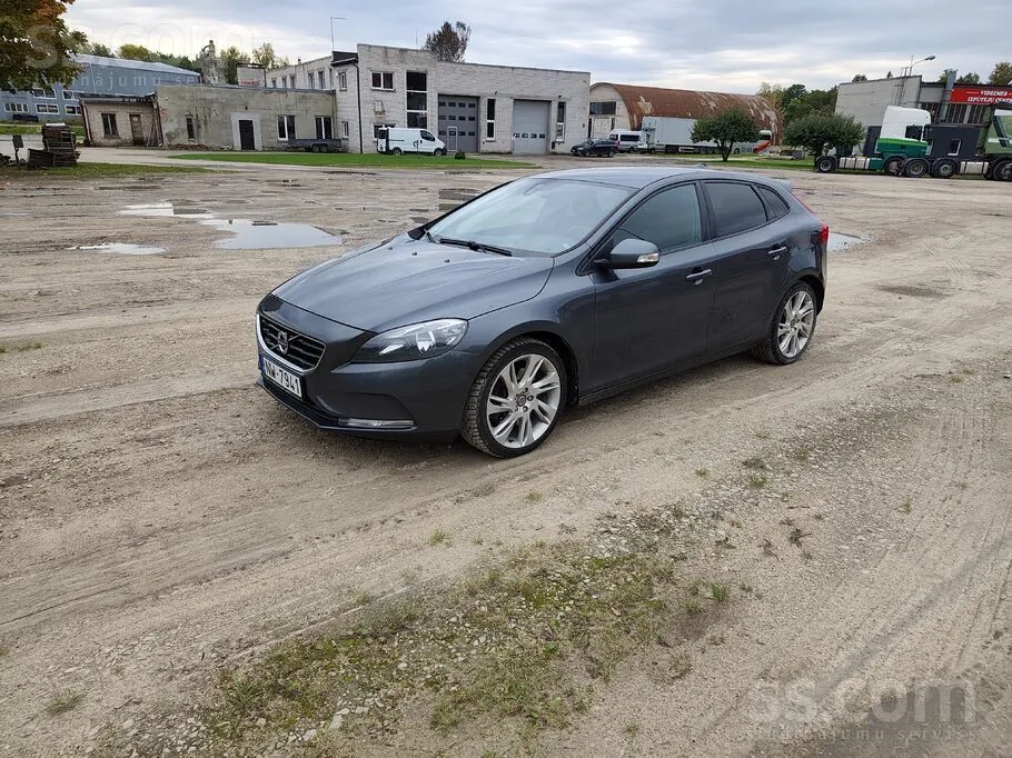 Volvo V40 2012 photo 5