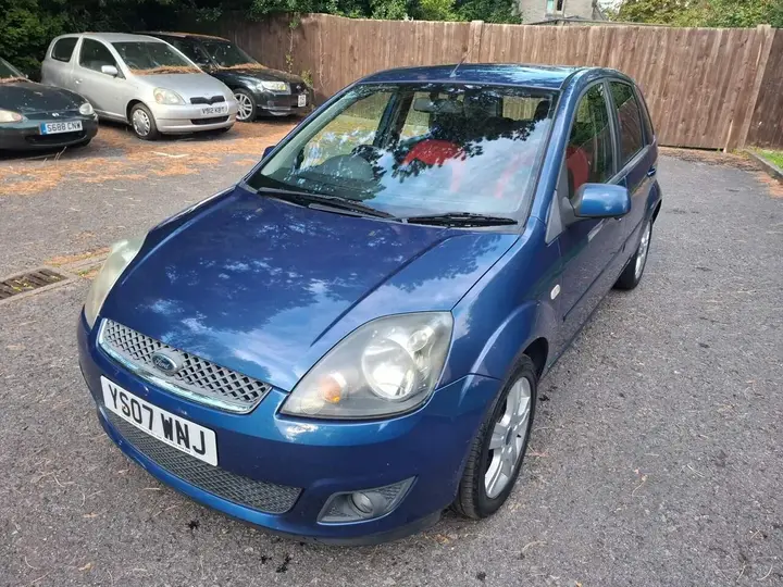 Ford Fiesta 2007 photo 3