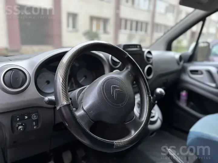 Citroen Berlingo 2017 photo 3
