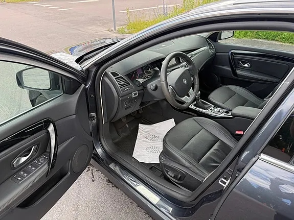 Renault Laguna 2011 photo 5