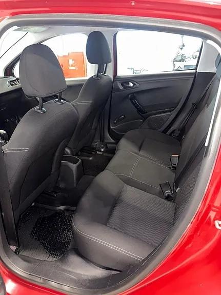 Peugeot 208 2017 photo 5