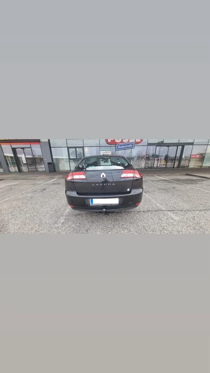 Renault Laguna 2011 photo 3