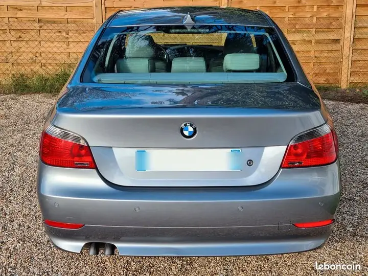 BMW 5 Series 2004 photo 4