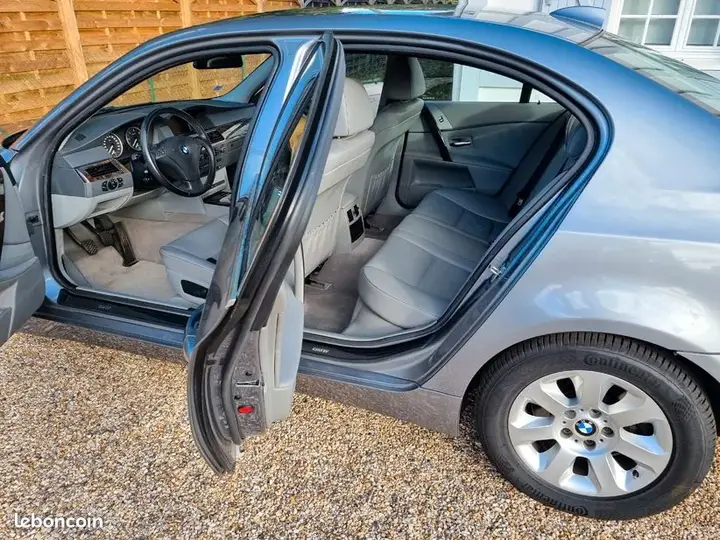 BMW 5 Series 2004 photo 5