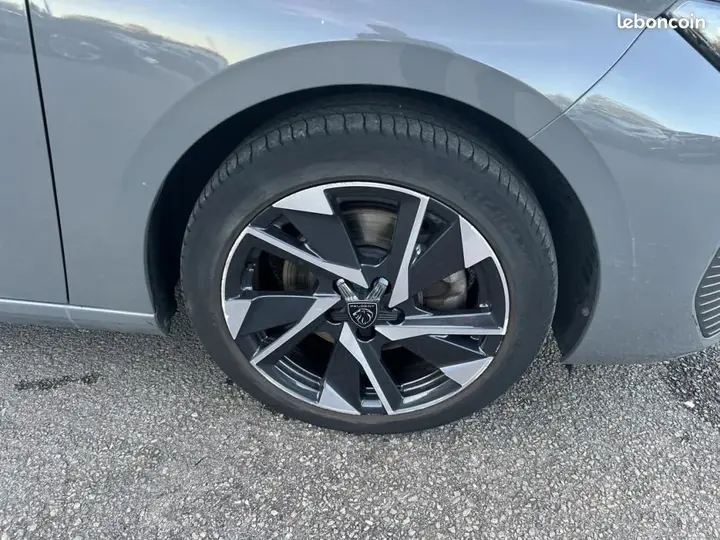 Peugeot 308 2022 photo 3
