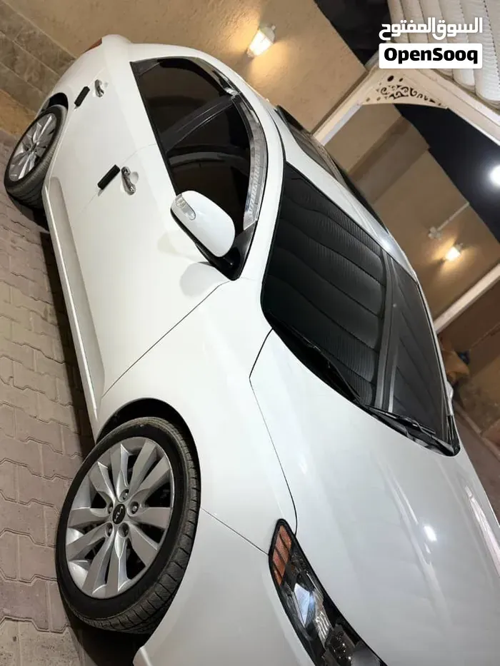 Kia Forte 2010 photo 2