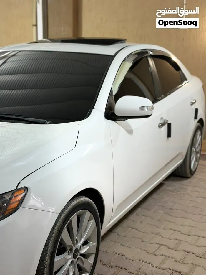 Kia Forte 2010 photo 4