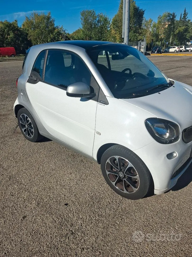 Smart Fortwo 2017 photo 2