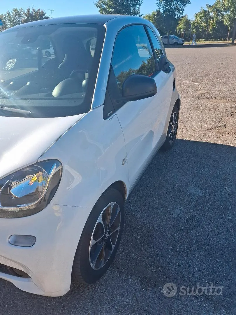 Smart Fortwo 2017 photo 4