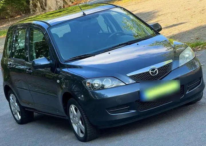 Mazda 2