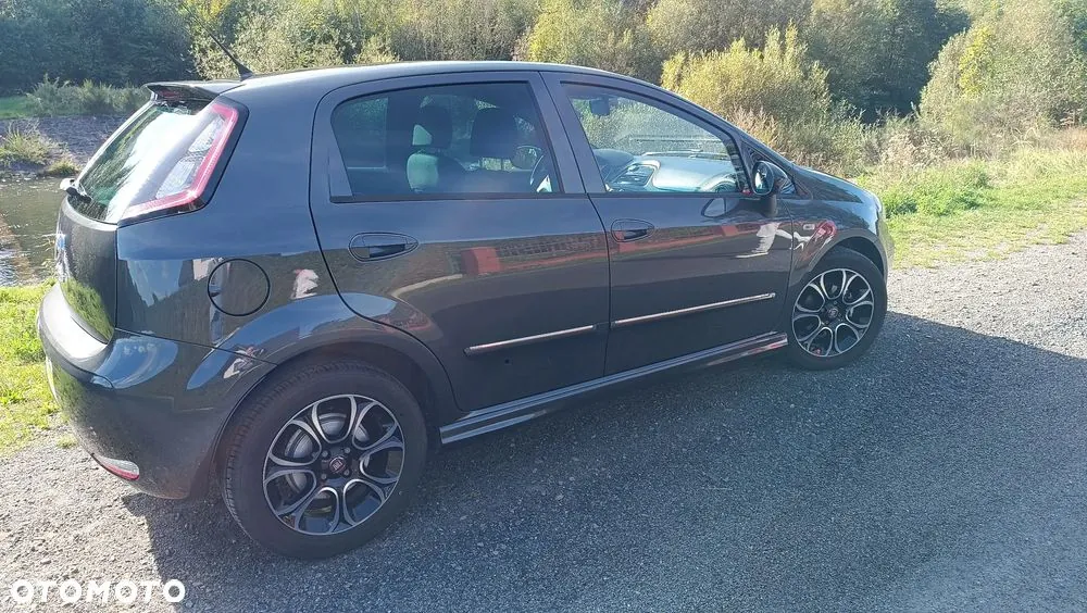 Fiat Punto 2014 photo 2
