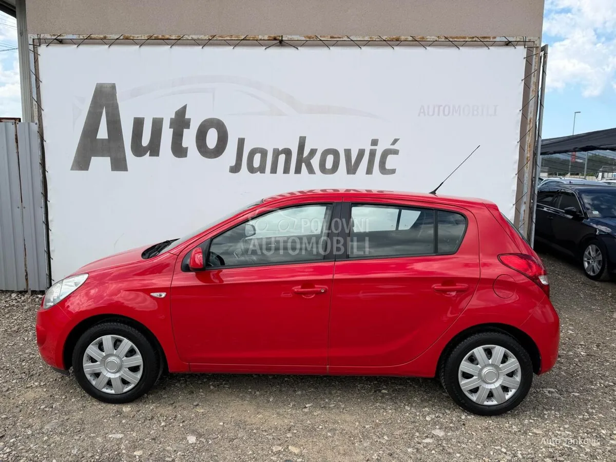 Hyundai I20 2012 photo 2