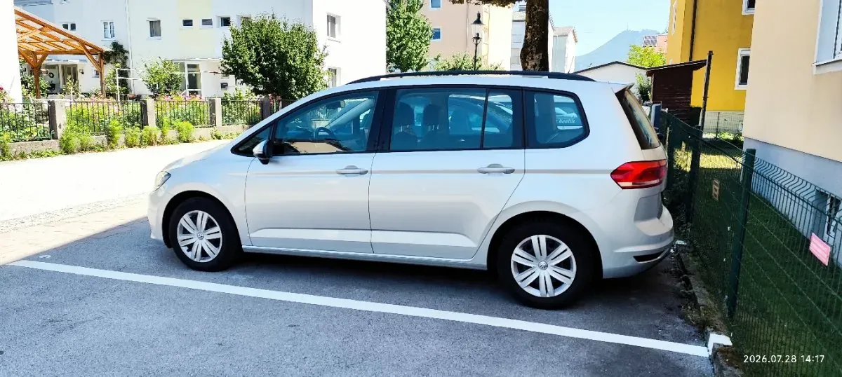 Volkswagen Touran 2019 photo 2