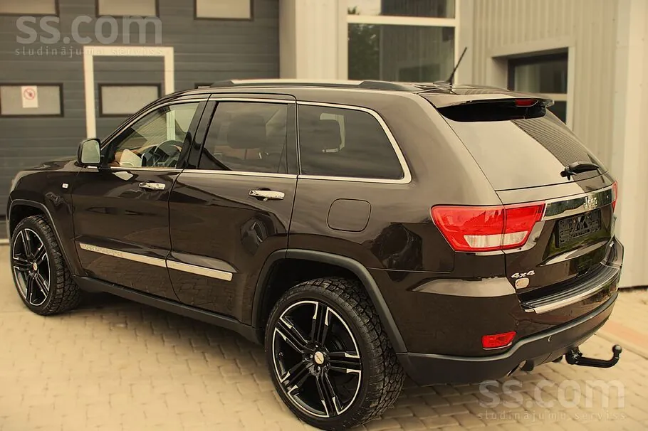 Jeep Grand Cherokee 2012 photo 2