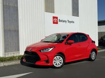 Toyota Yaris 2021 photo 2