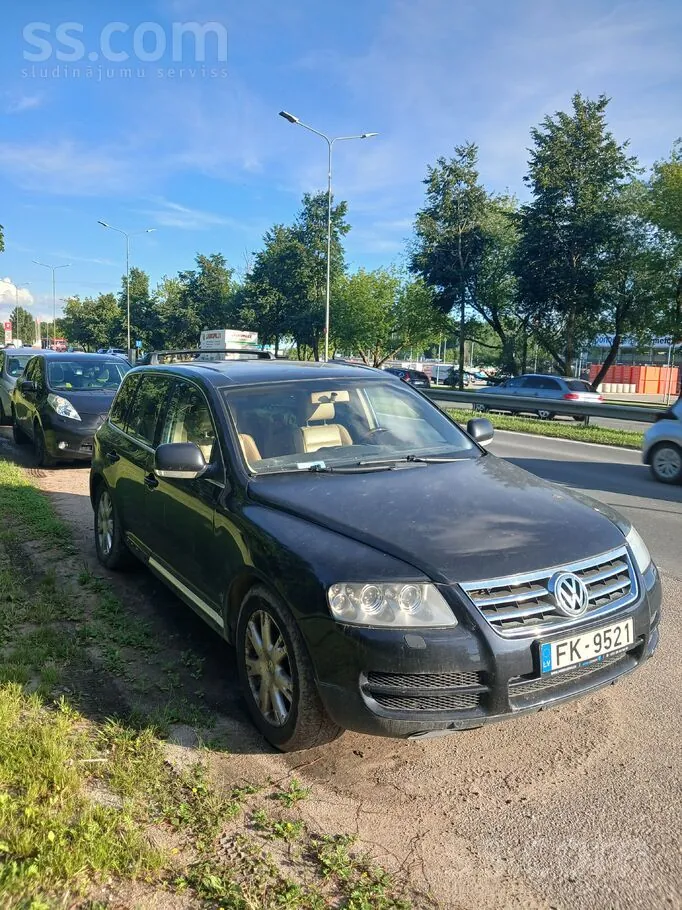 Volkswagen Touareg 2005 photo 2