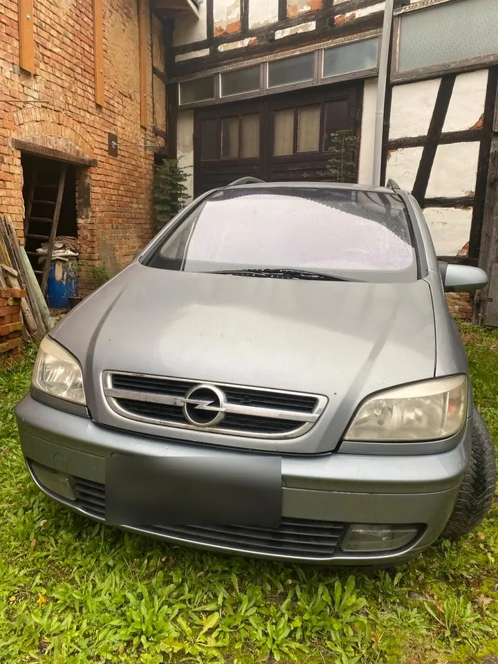 Opel Zafira A