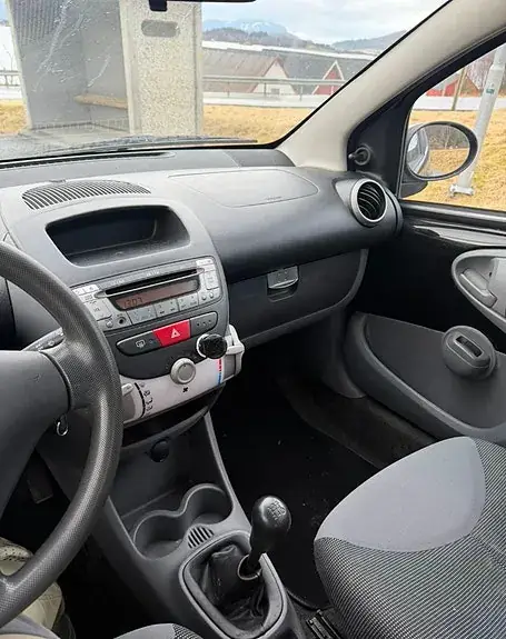 Peugeot 107 2009 photo 3