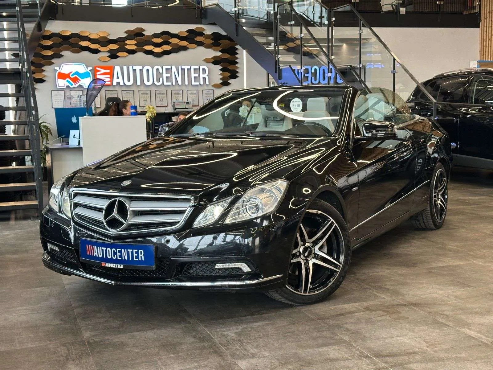 Mercedes-Benz E 200