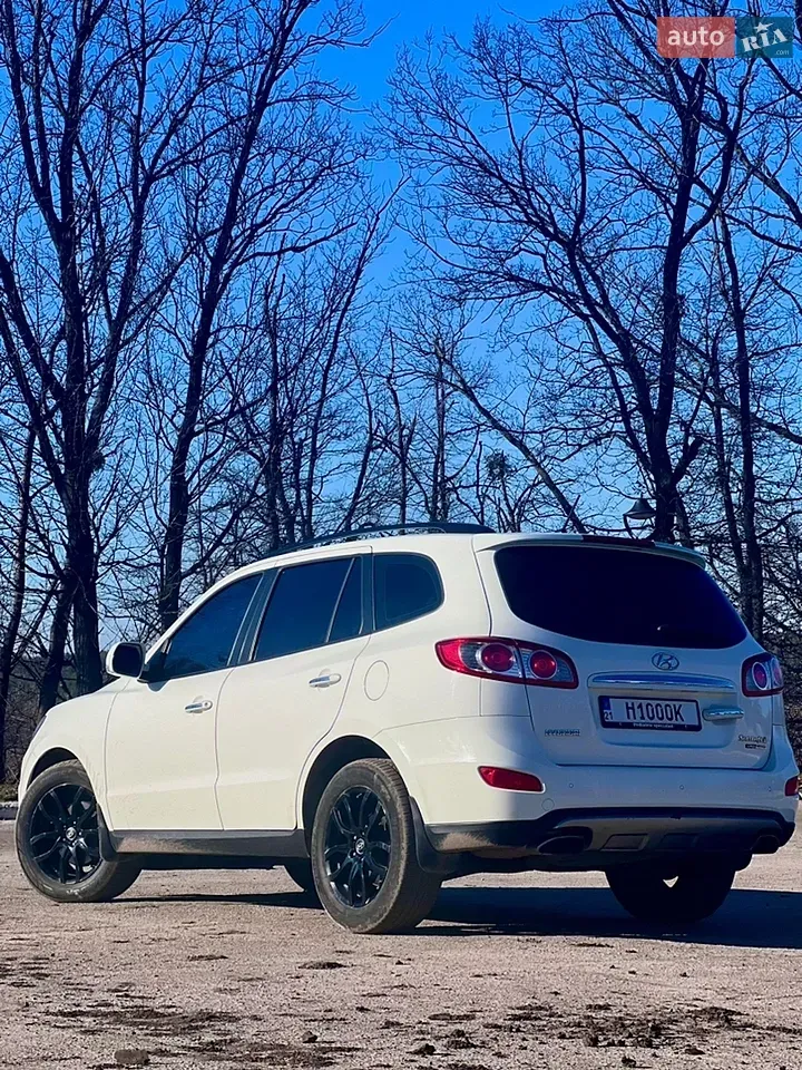 Hyundai Santa Fe 2012 photo 5