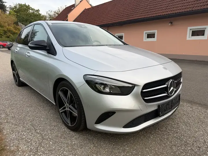 Mercedes-Benz B-Class 2022 photo 3