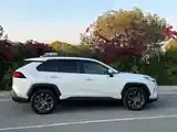 Toyota Rav4 2023 photo 4